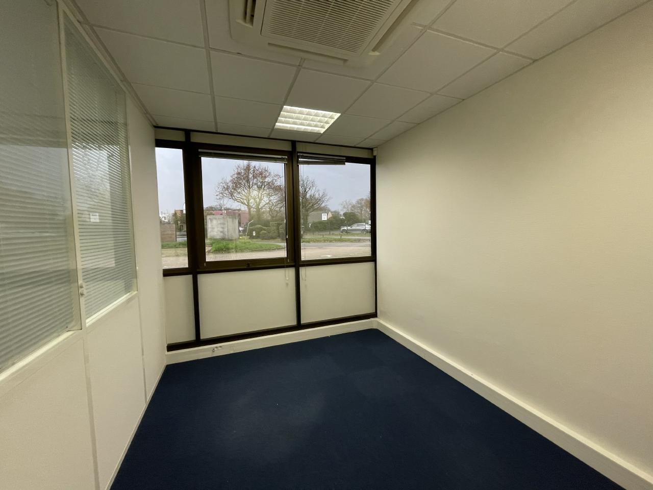 Bureau Carquefou 352m² Location bureau Carquefou Loire-Atlantique OLBUR2112315 2